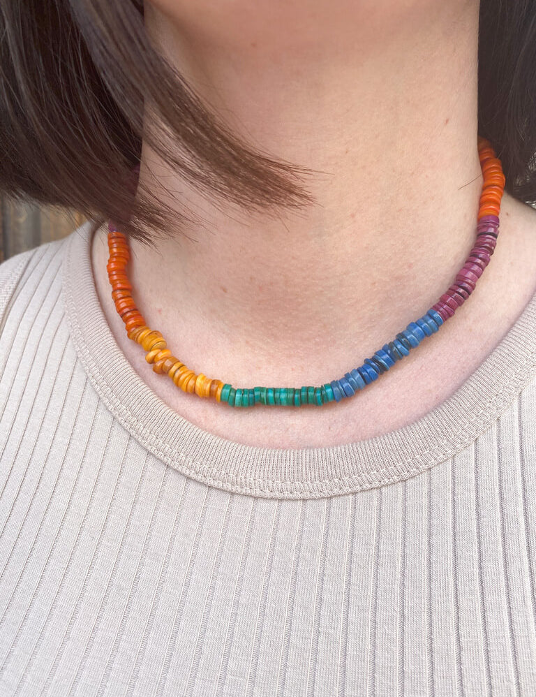 collier coquillage multicolore tendance