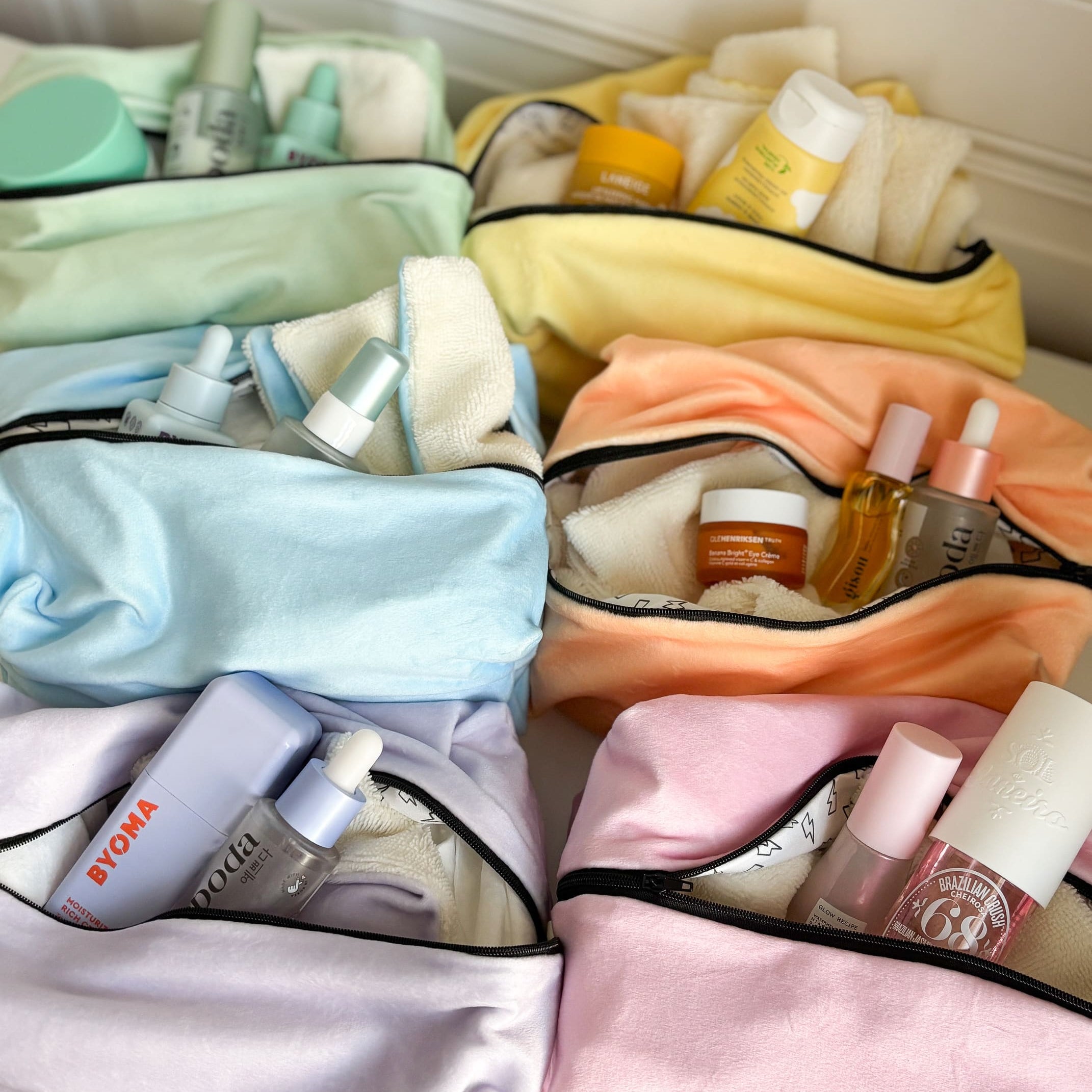 trousse-beaute-pastel-arcenciel-topo.jpg