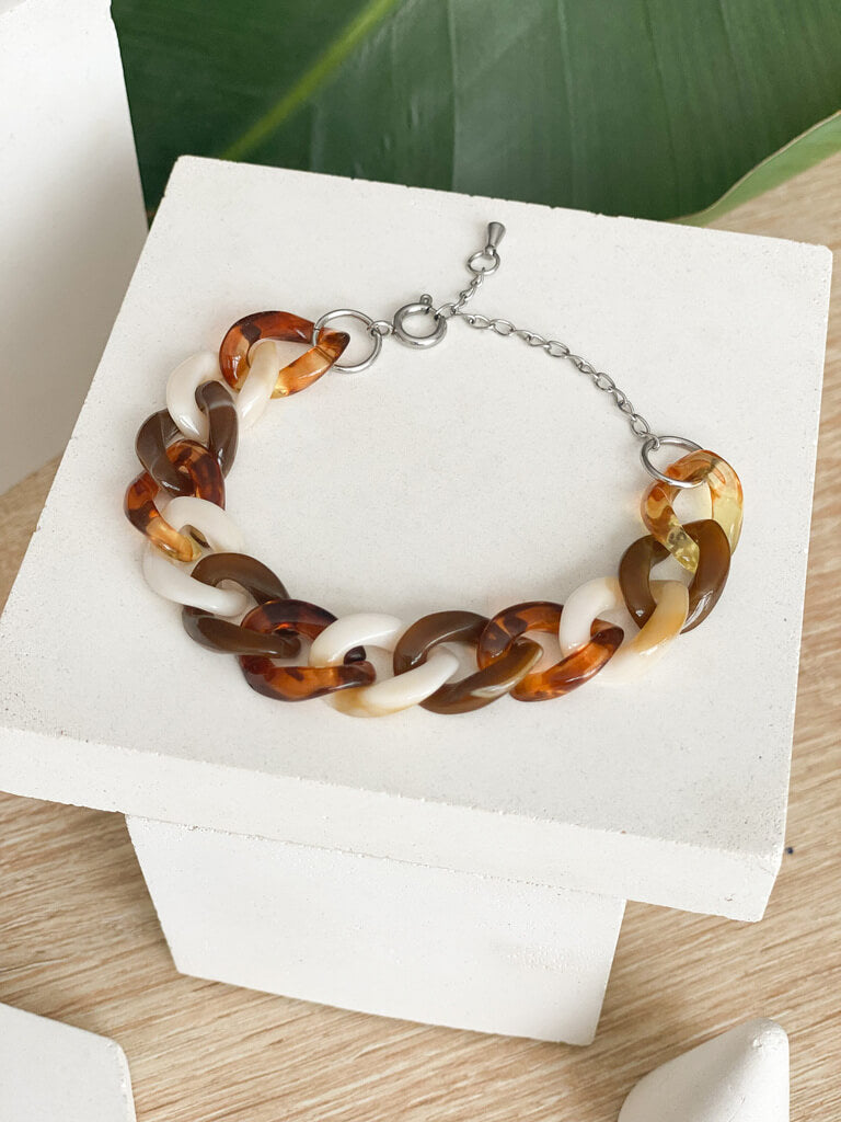 bracelet acrylique petits maillons marron